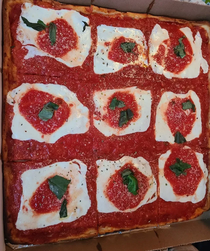 Grandmom's Pizza